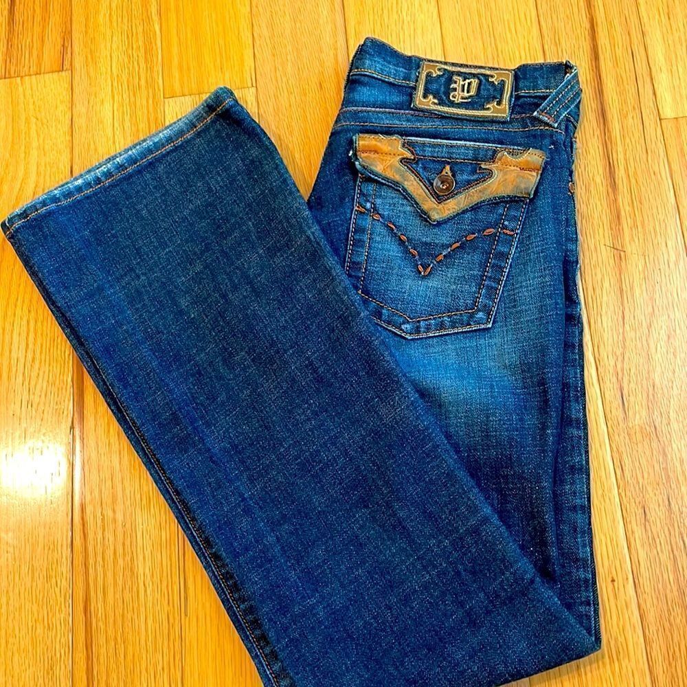 Flared Distressed Embroidered Pocket Jean w/ Boot Cut Flare Size 7